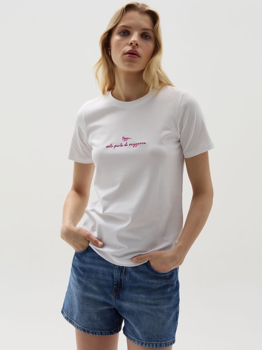 Stretch cotton T-shirt with embroidery_0
