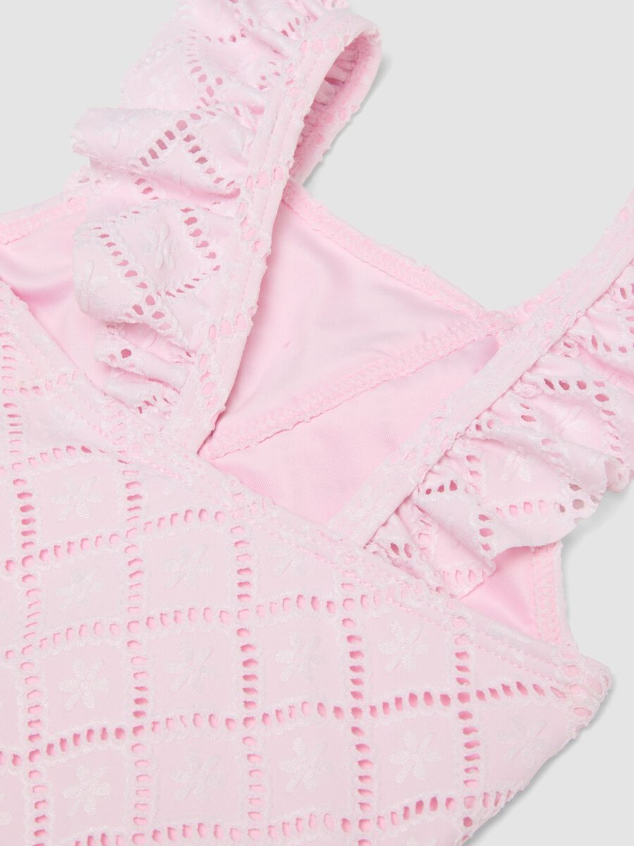 Pink ruffle swimsuit in stretchy fabric_3