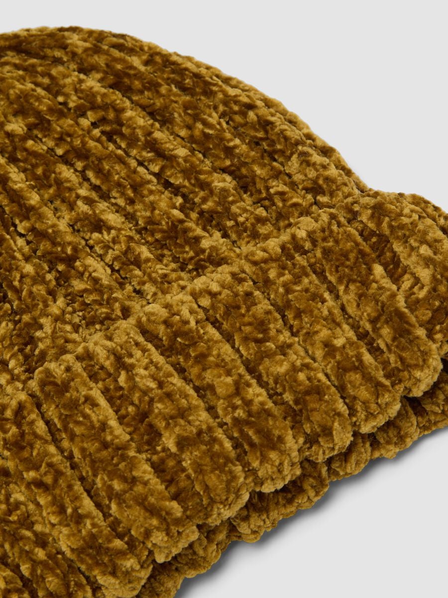 Green ribbed stretch-fabric beanie_1