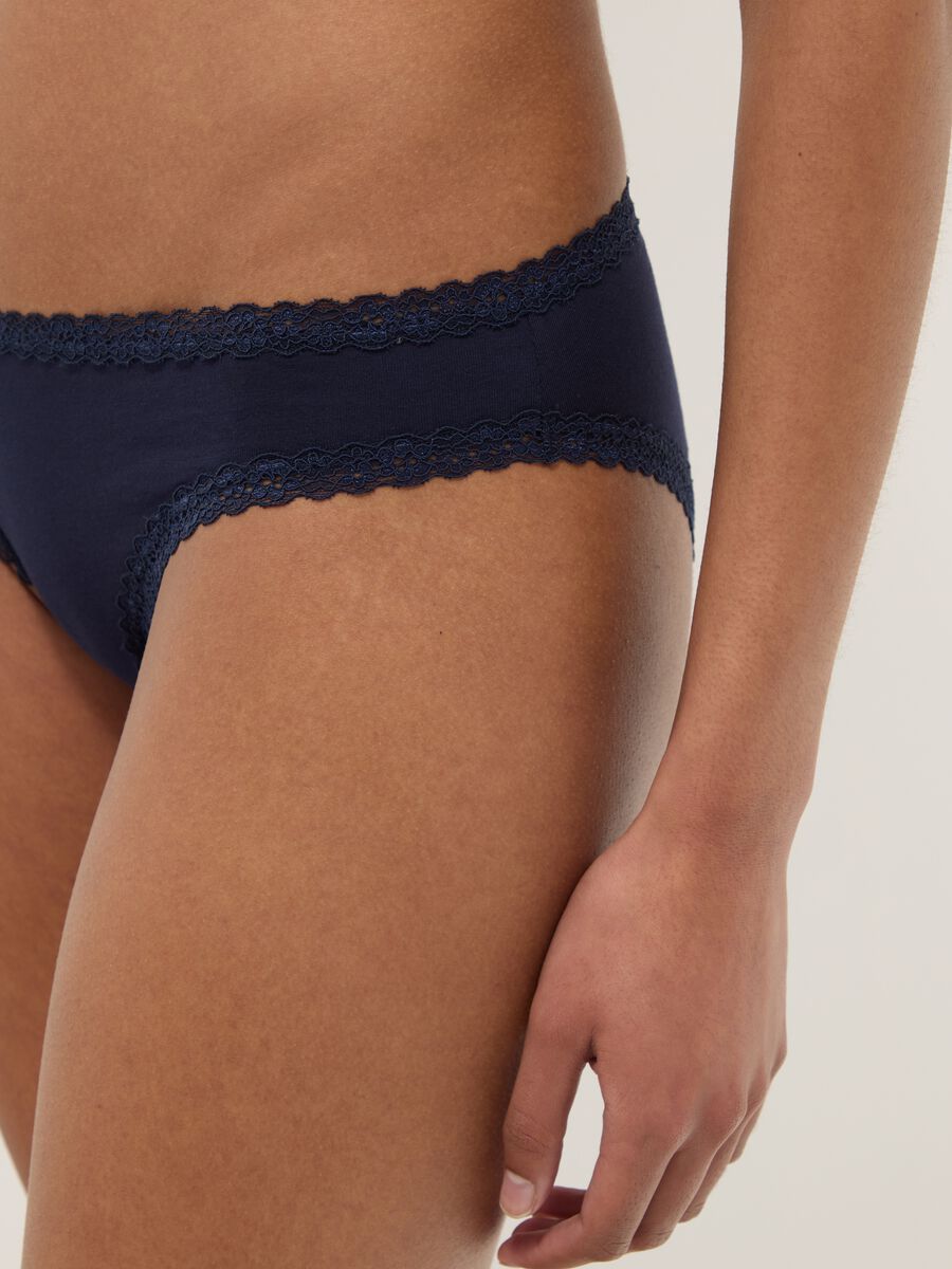 Blue stretch cotton regular fit briefs with lace_3