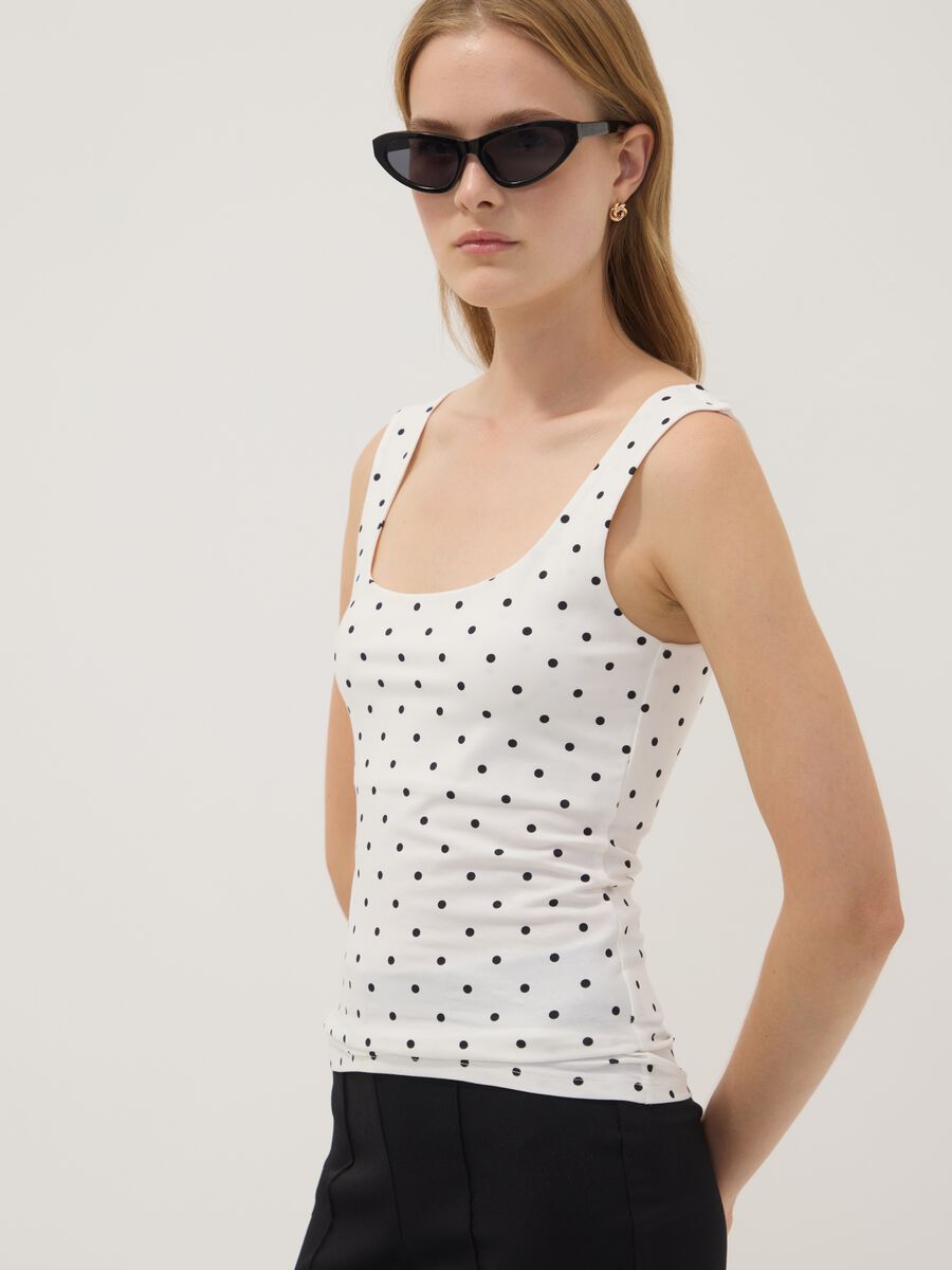 White fitted stretch cotton polka-dot top_0