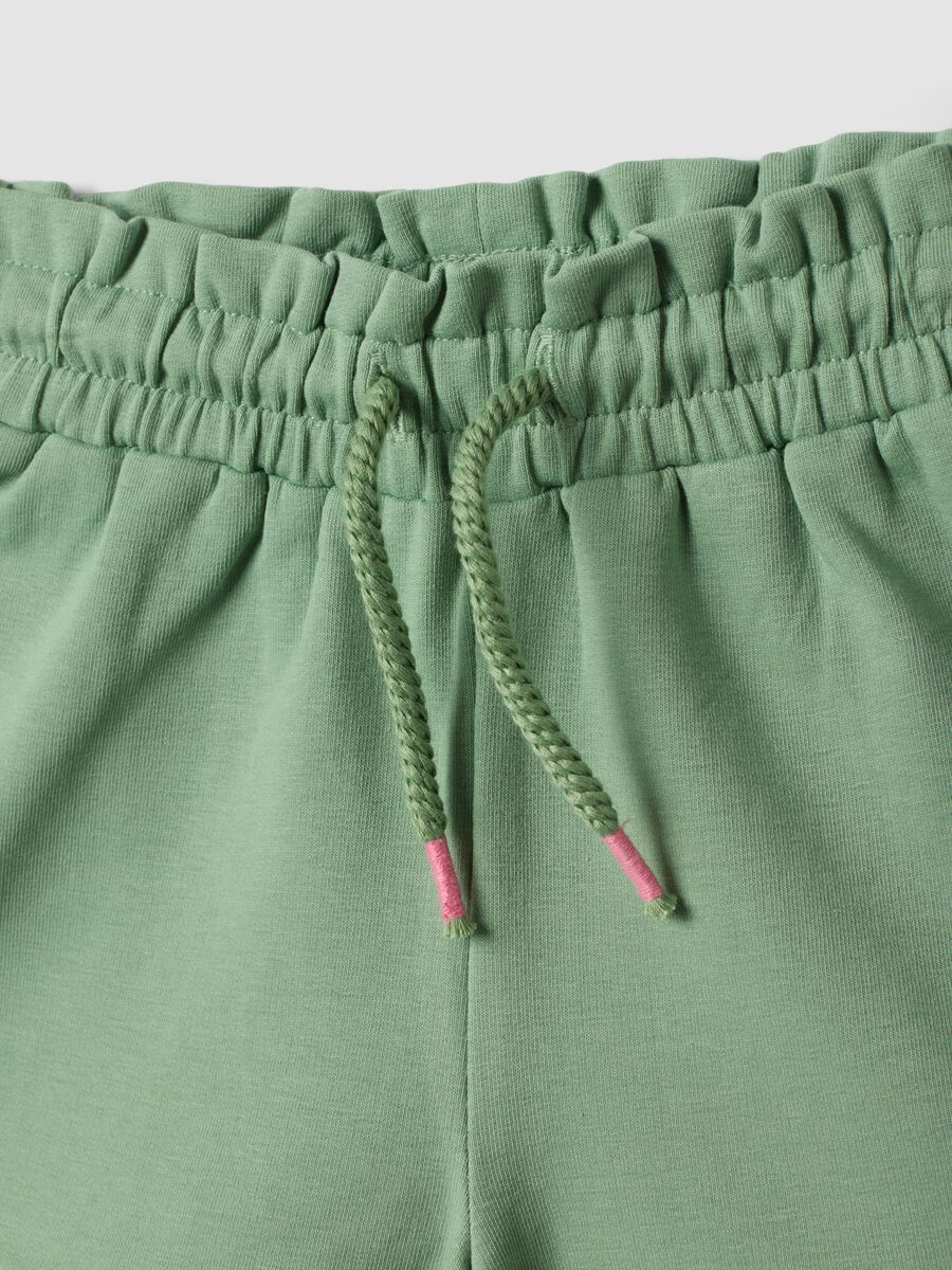 Green stretch cotton shorts for baby girl, regular fit_2