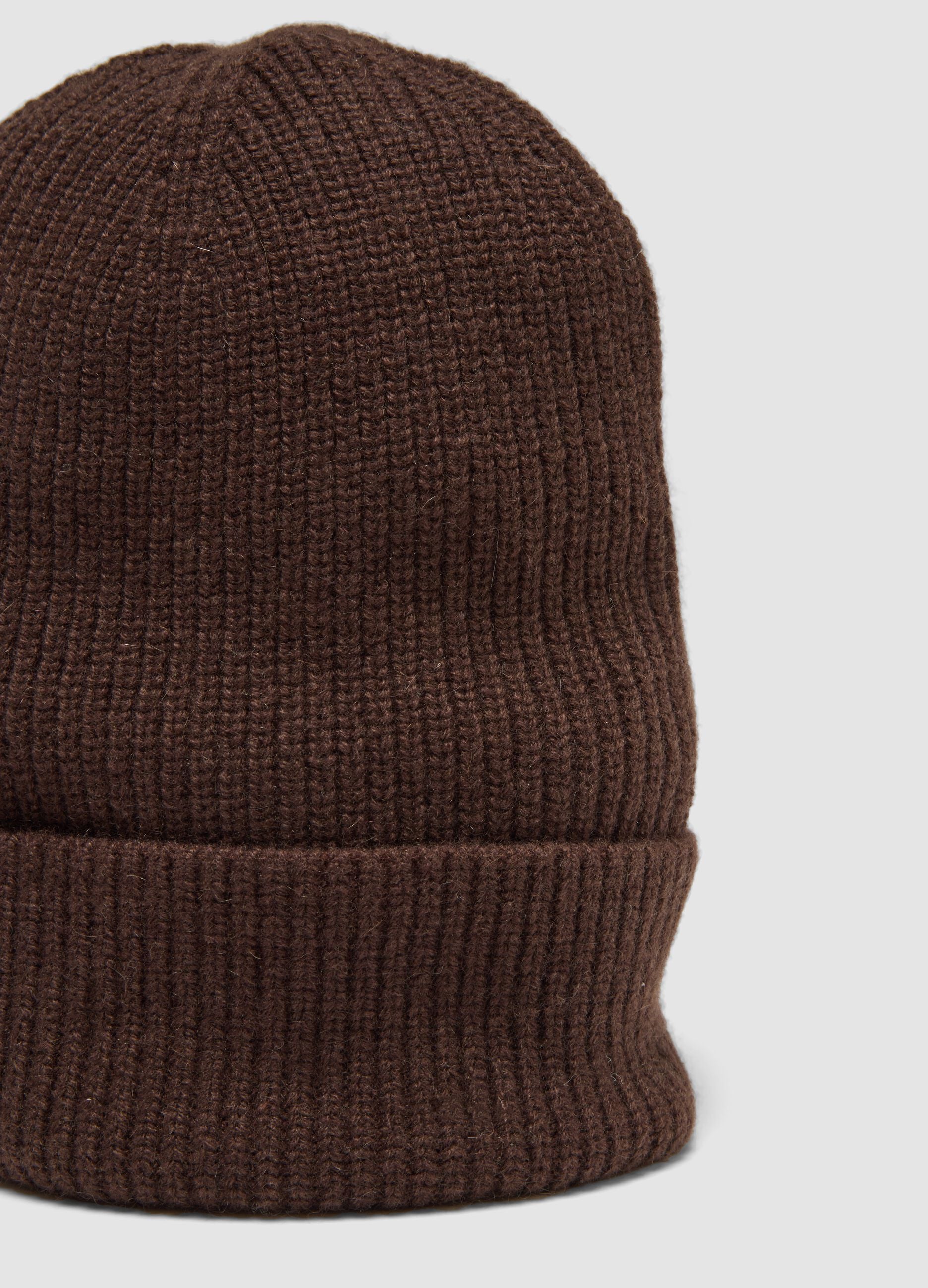 Brown ribbed pure cashmere beanie