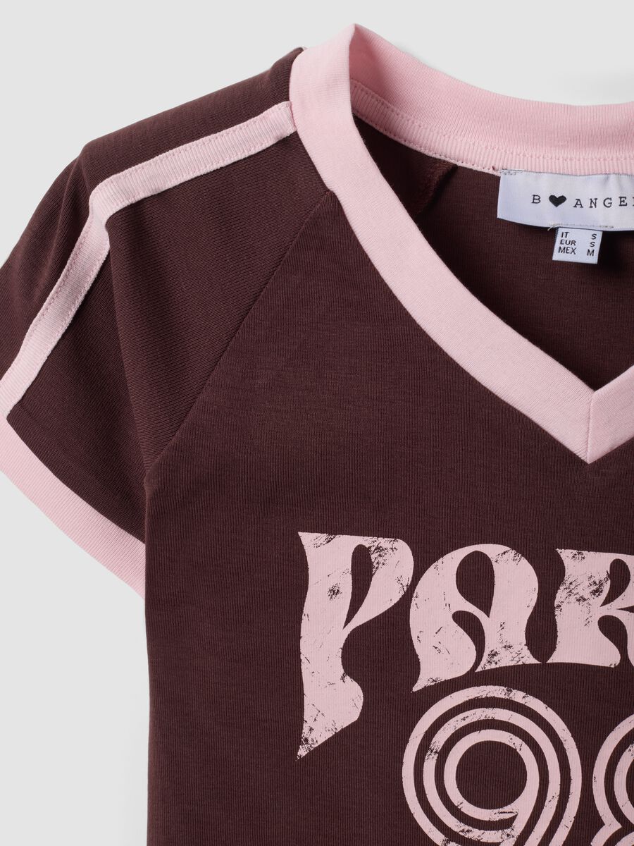 Brown pure cotton V-neck T-shirt with front print_1