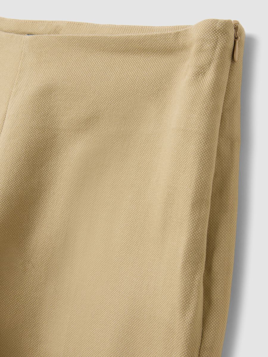 Beige slim fit ankle-length trousers in stretch cotton_5