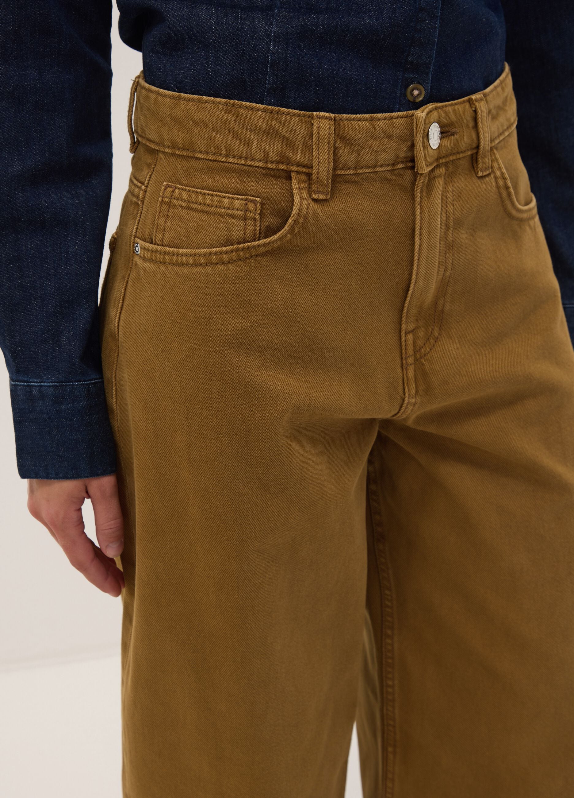 Brown pure cotton barrel-fit jeans