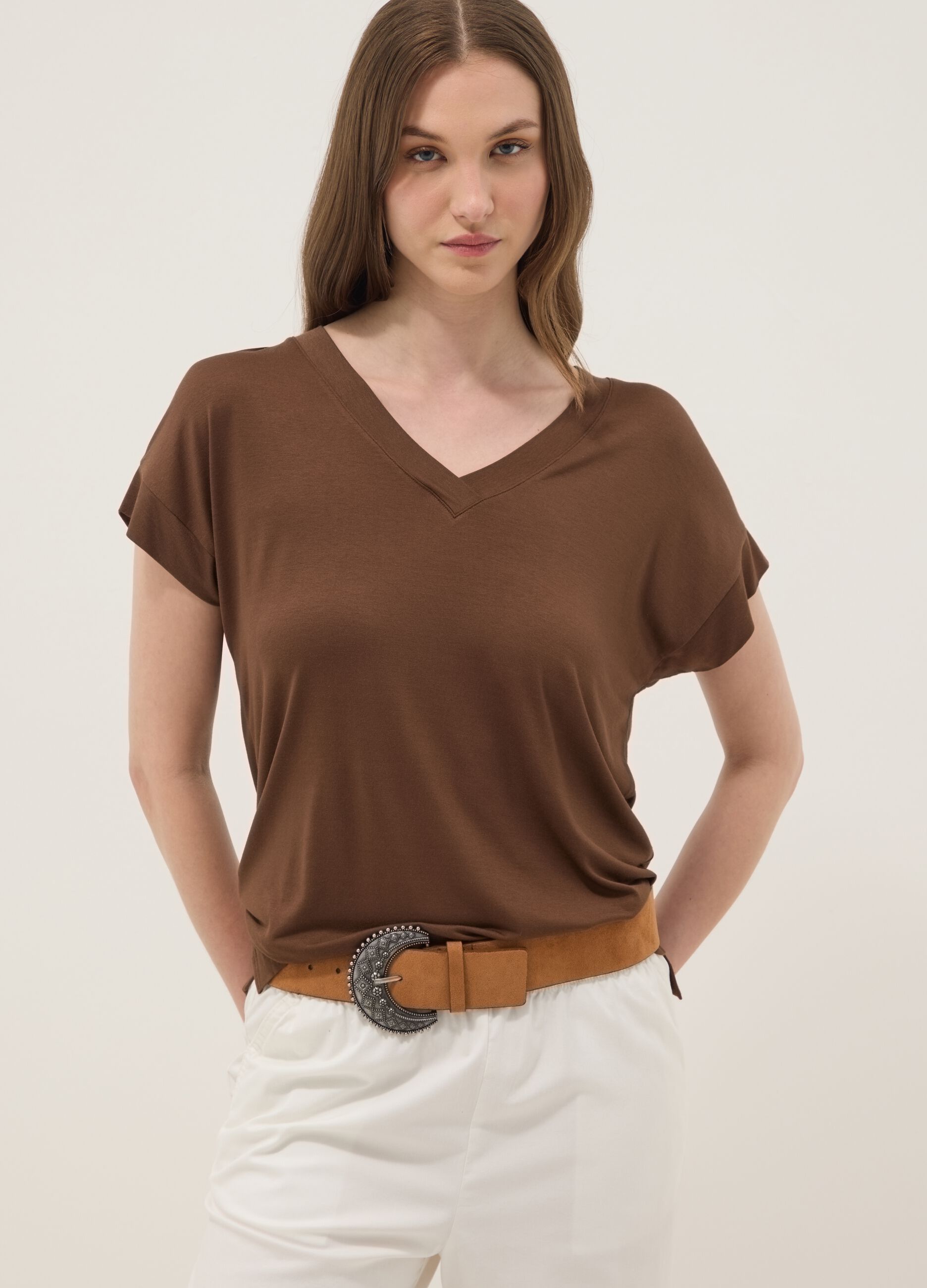 Brown stretch viscose V-neck T-shirt