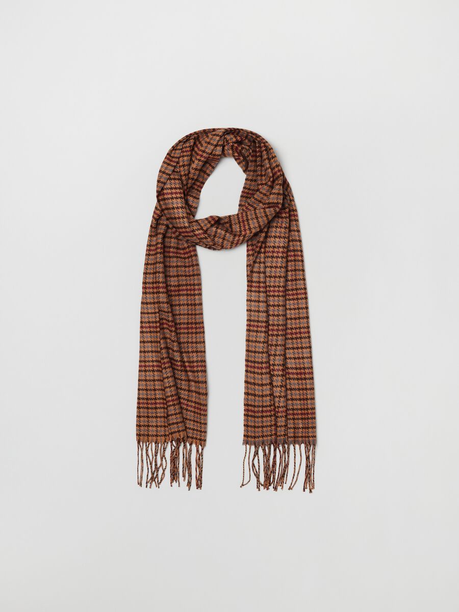 Houndstooth scarf with fringing_1