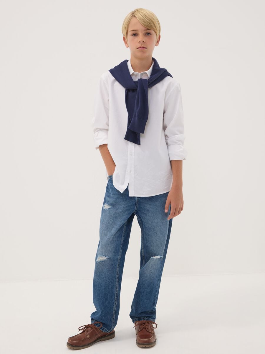 Blue baggy pure cotton ripped jeans for boys_0
