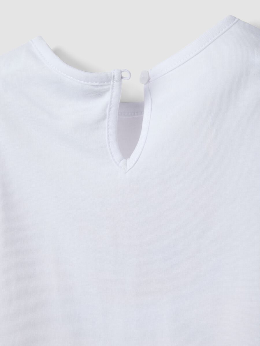 Wei&szlig;es M&auml;dchen-Tanktop aus reiner Bio-Baumwolle mit Print und Volants_3