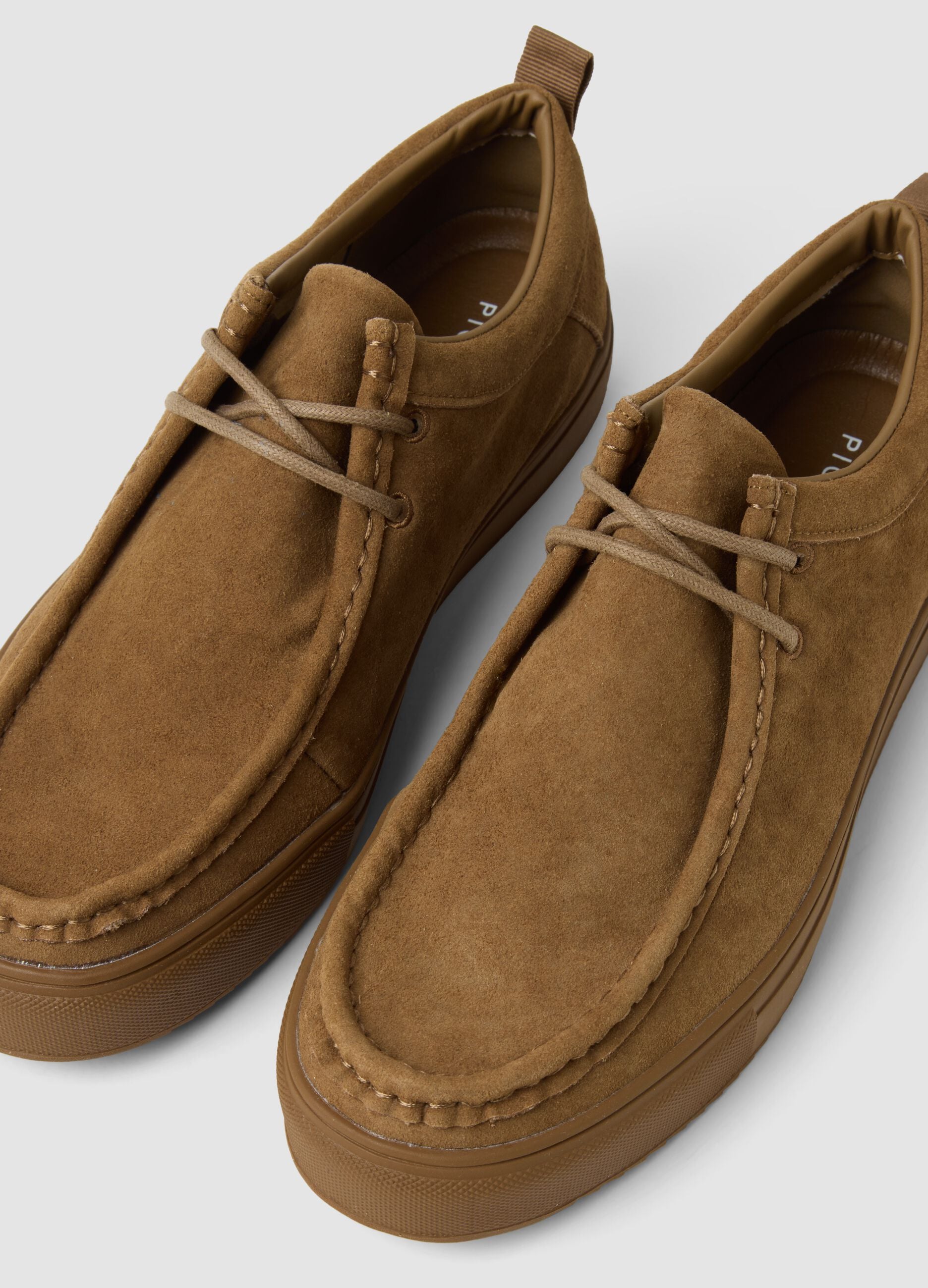 Braune klassische Schn&uuml;rschuhe aus echtem Leder