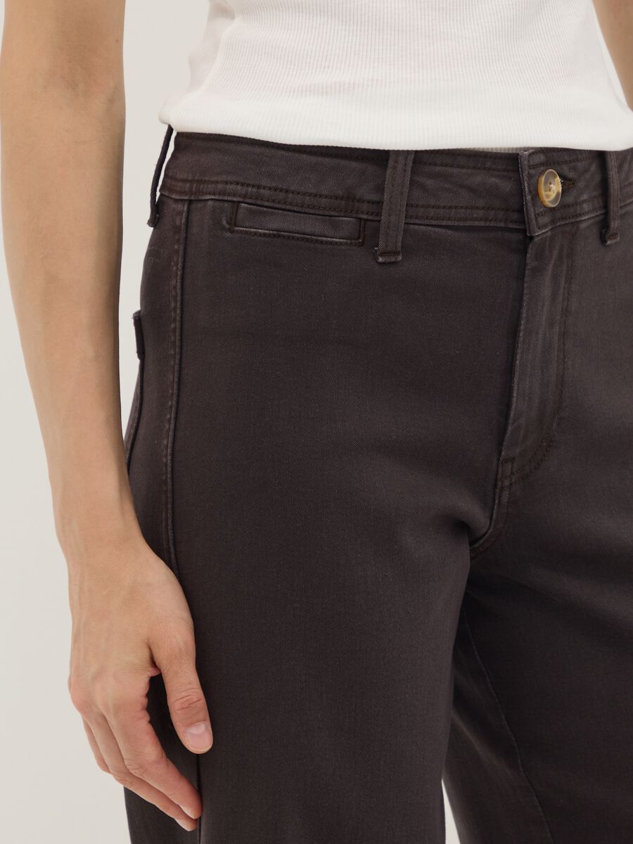 Braune Wide-Leg-Jeans aus Stretch-Baumwolle_3