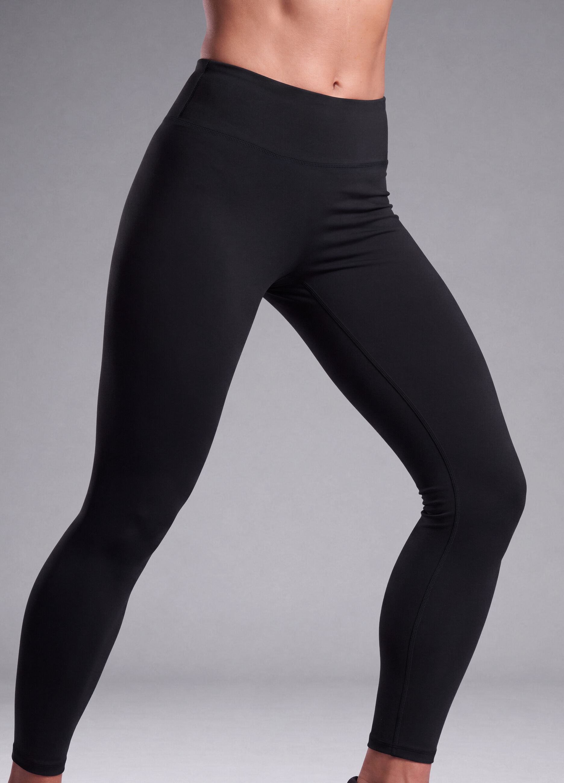 Black high-waisted stretch leggings