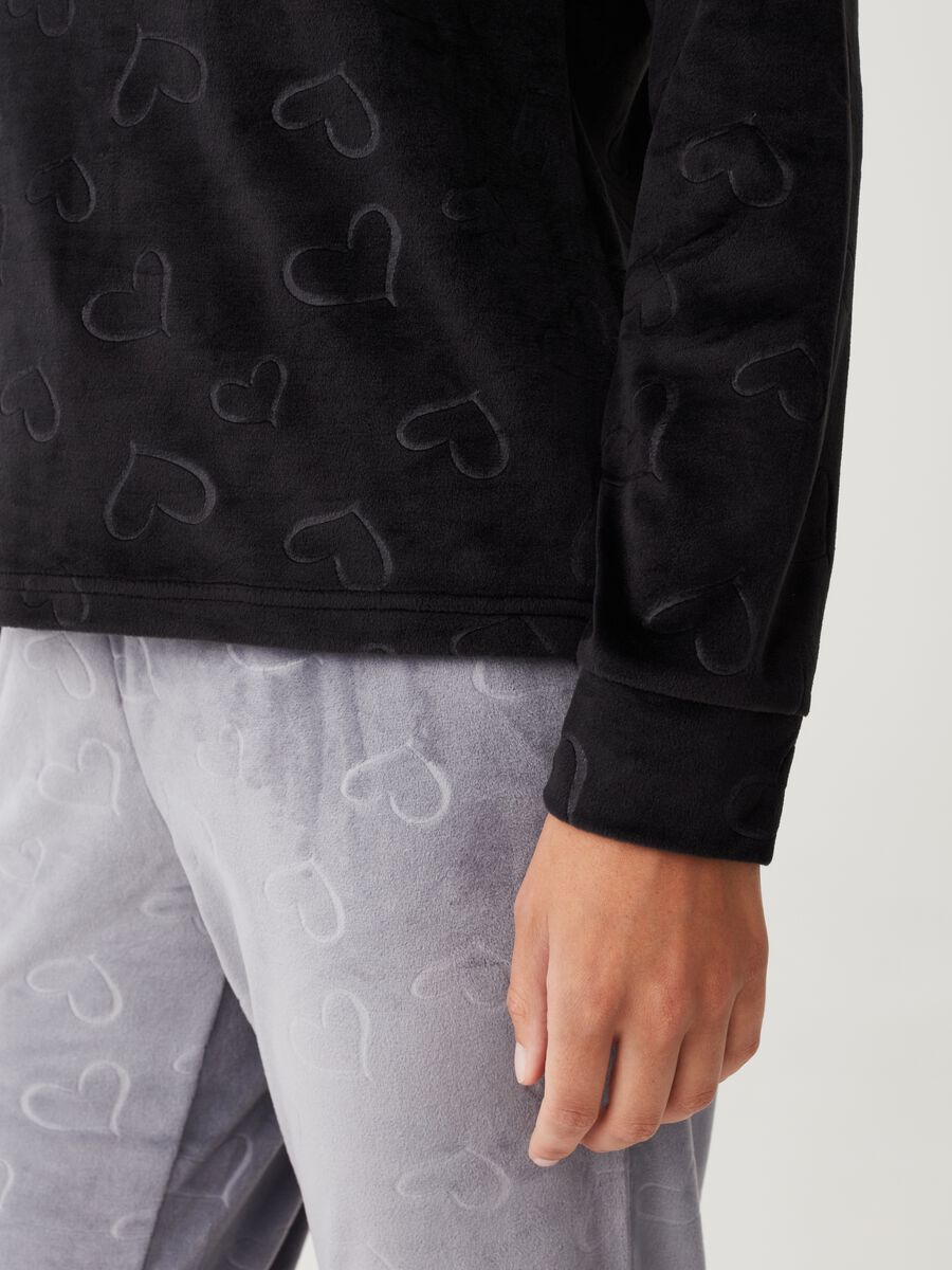 Velour pyjama top with heart design_3