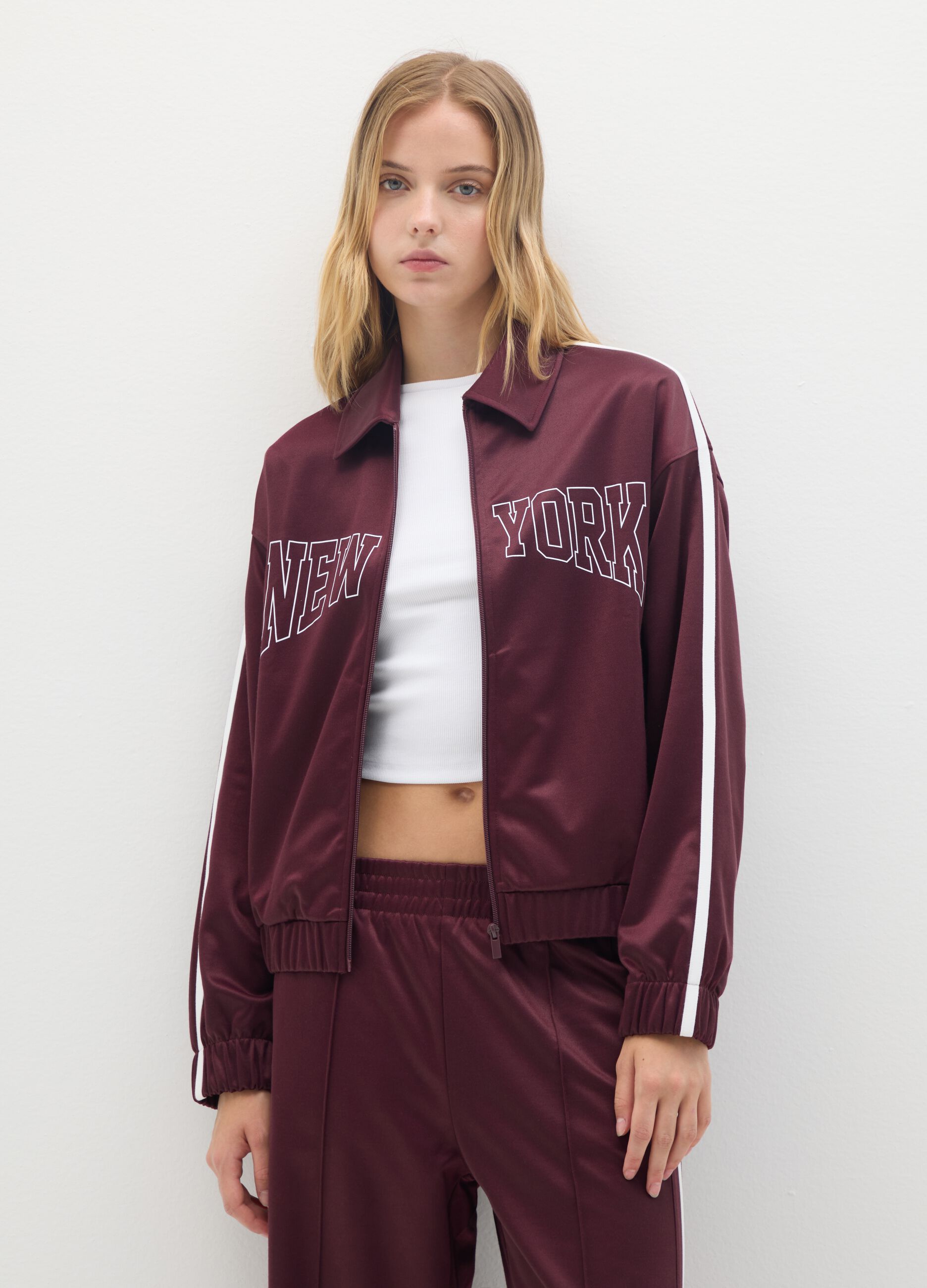 Red cotton blend sweatshirt, regular fit with zip