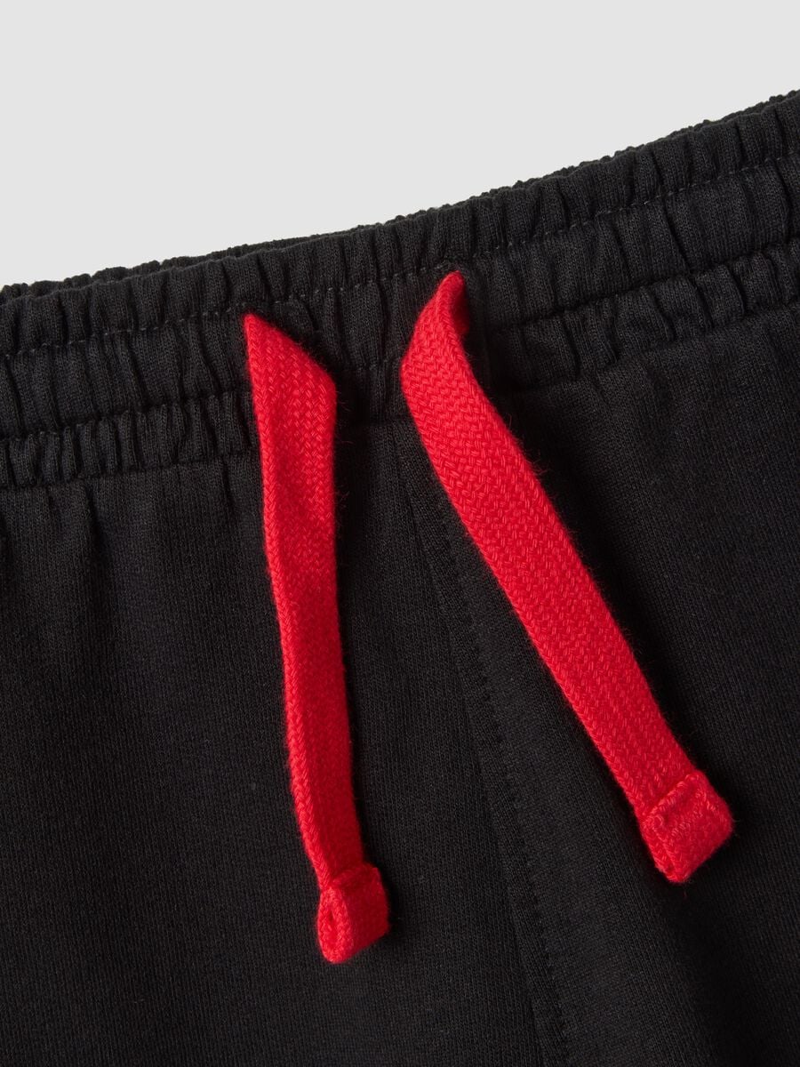 Completo rosso in puro cotone con top e shorts per bimbo regular fit_2