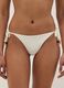 Wei&szlig;es Bikinih&ouml;schen aus Stretchmaterial mit seitlichen B&auml;ndern und Steinen_2