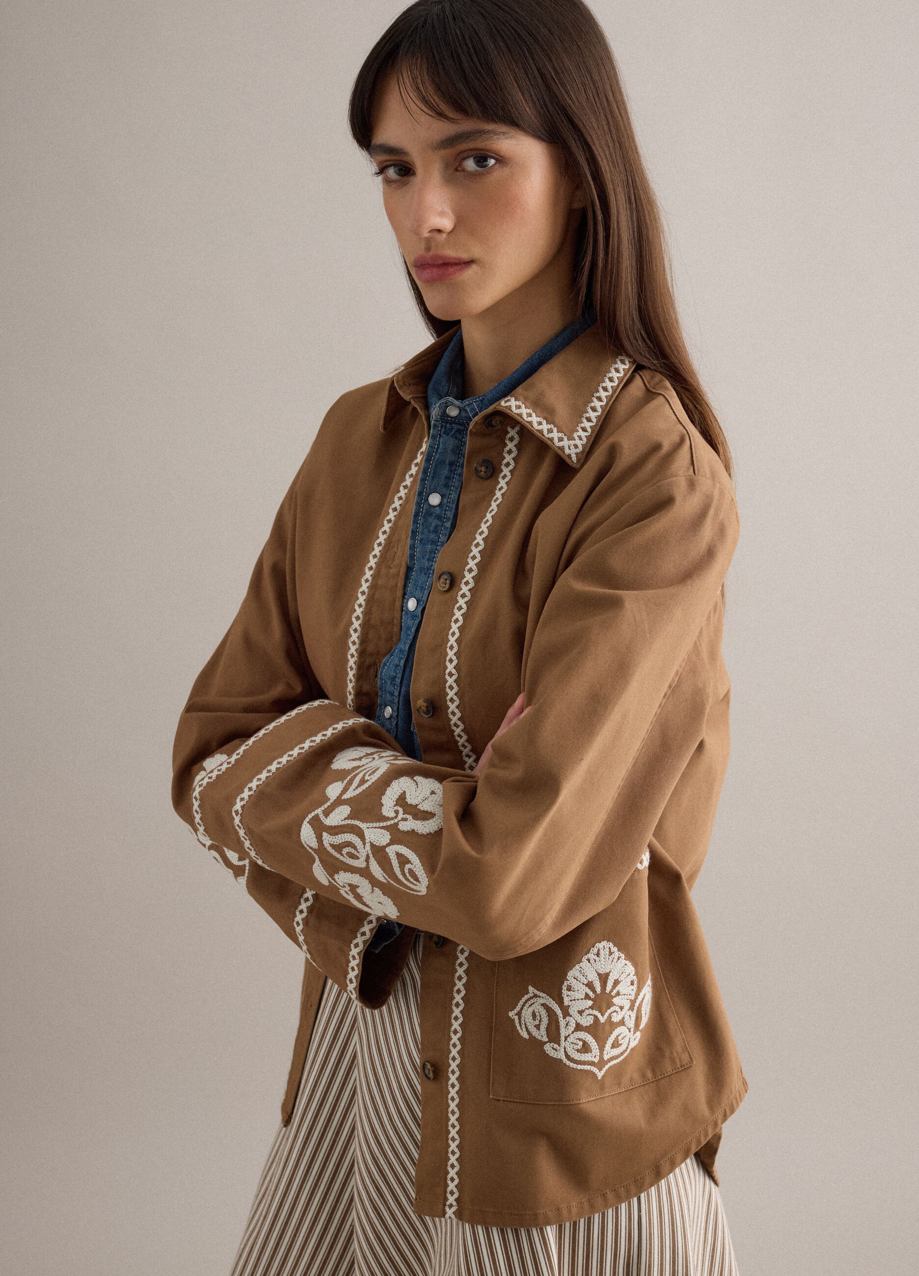 Brown pure cotton regular fit shirt with contrast embroidery