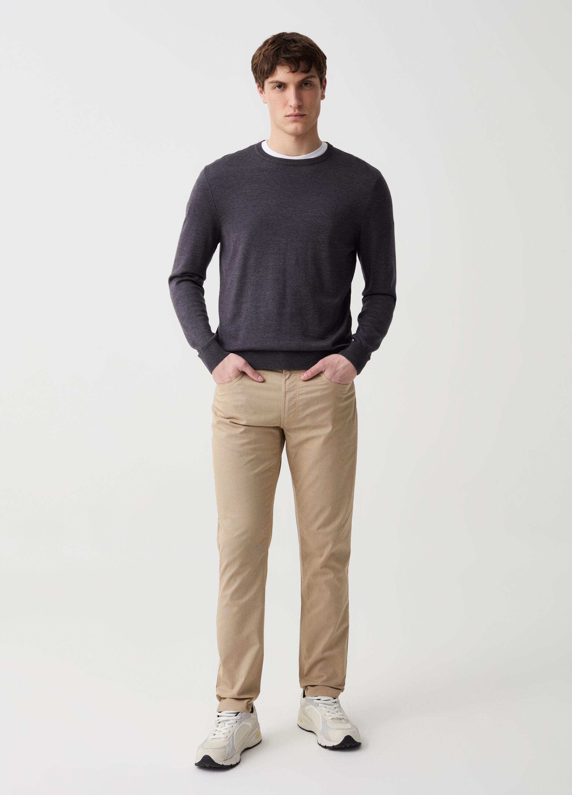 Five-pocket trousers with micro weave