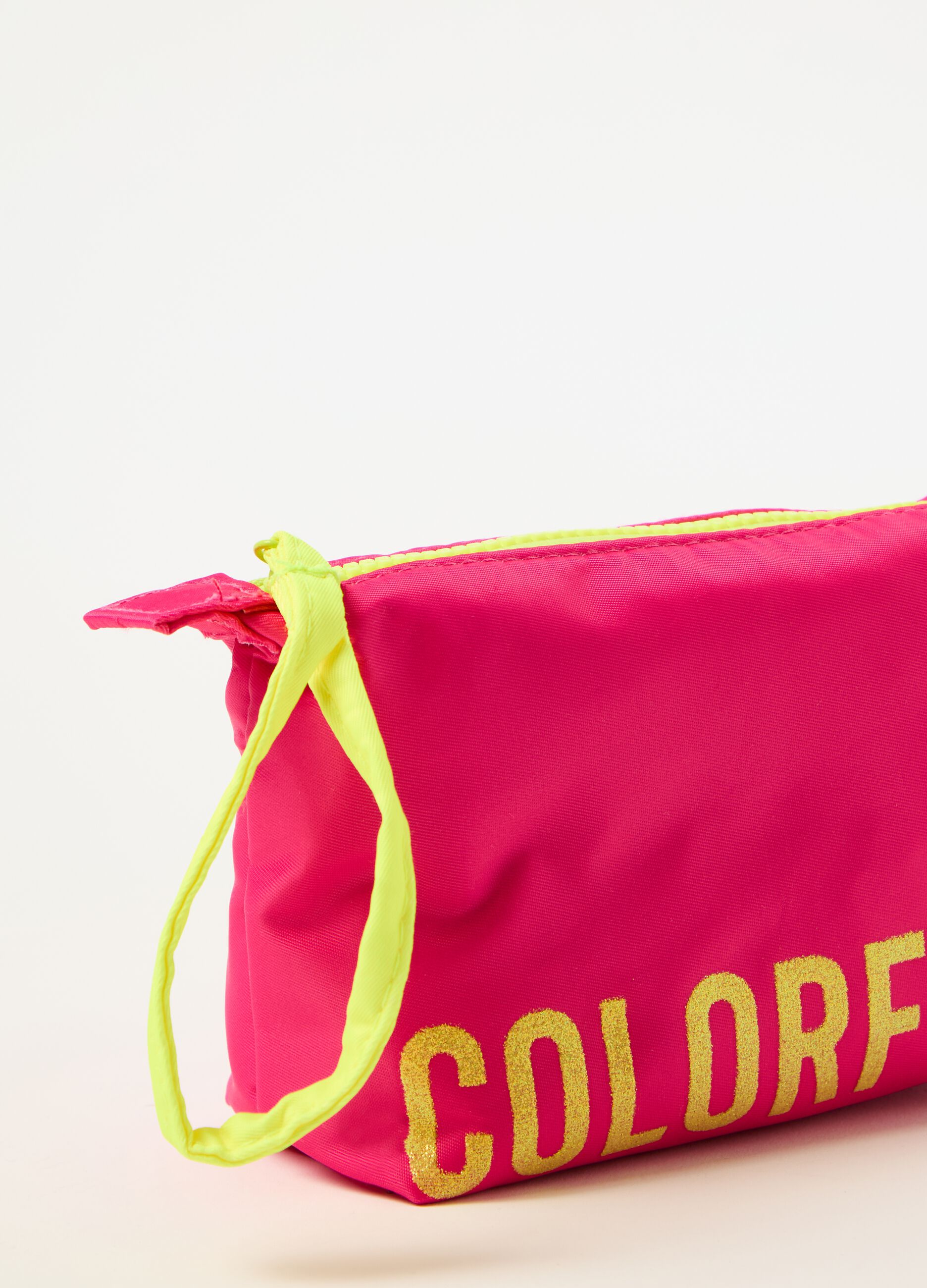 Overnight bag with fluorescent details and print