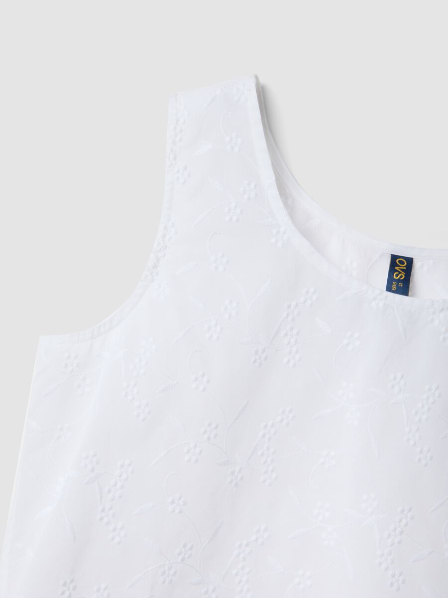 White organic cotton pyjamas with sleeveless top and shorts_5