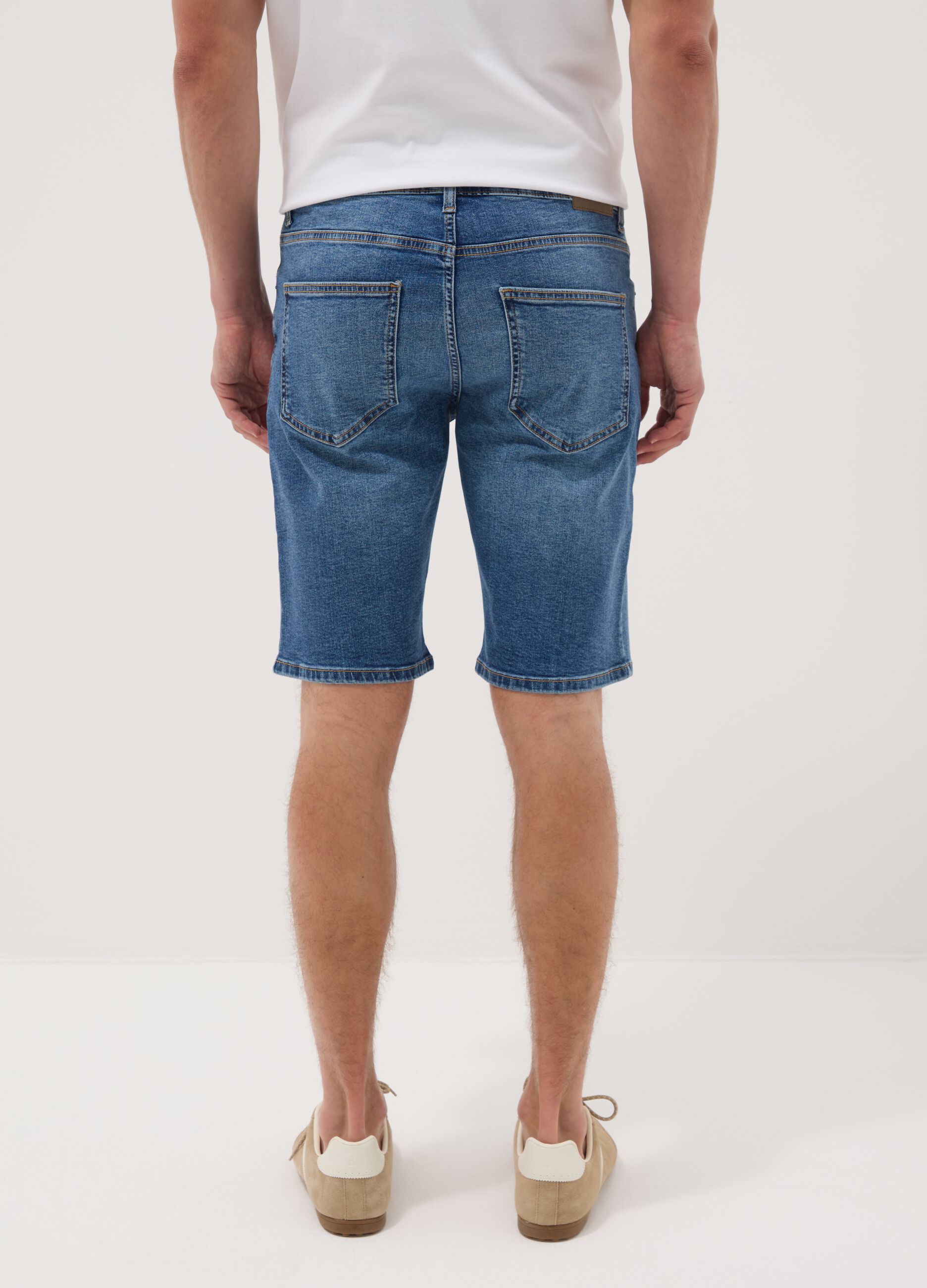 Blue stretch cotton Bermuda shorts