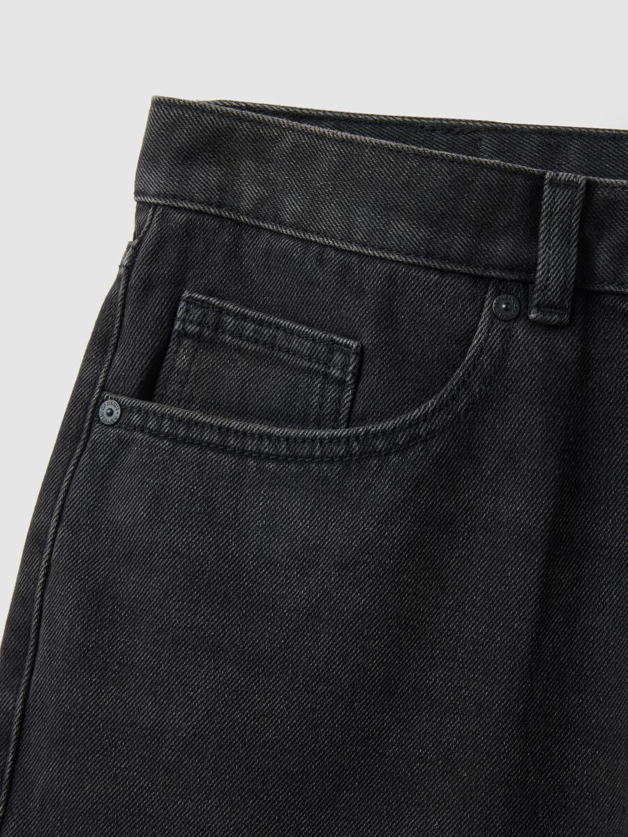 Black cotton blend jeans with regular tapered fit_5