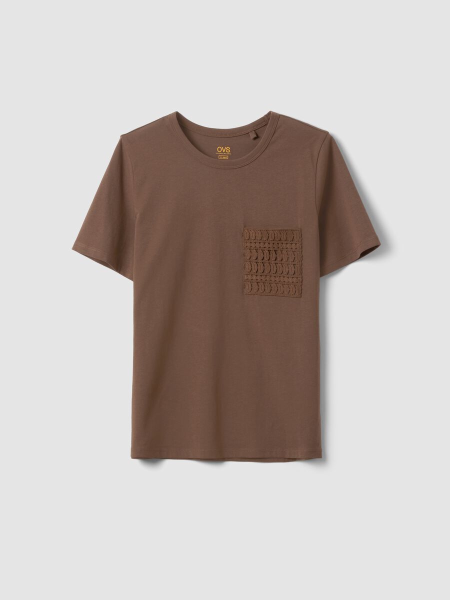 T-shirt in puro cotone marrone regular fit con taschino ricamato_4