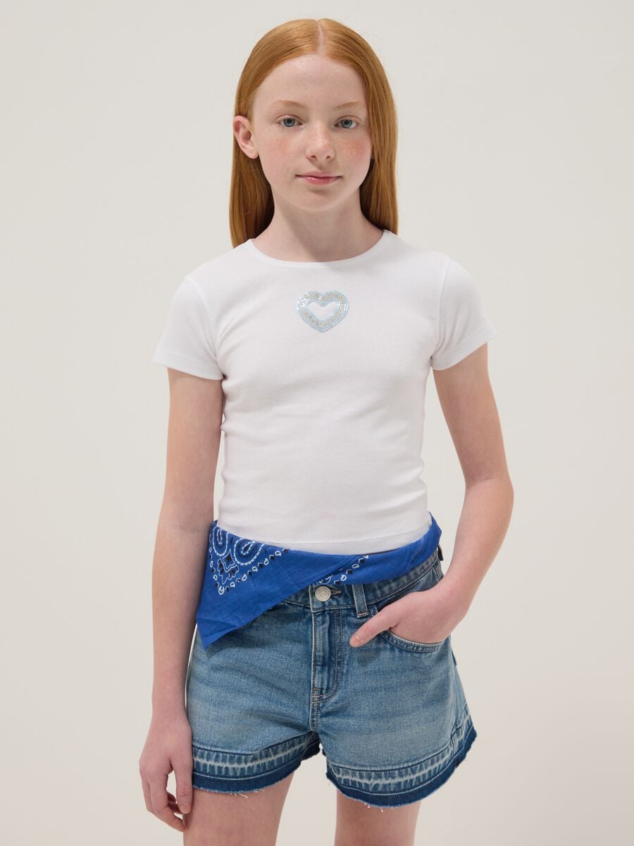 White short-sleeve pure cotton T-shirt with decorative heart_0