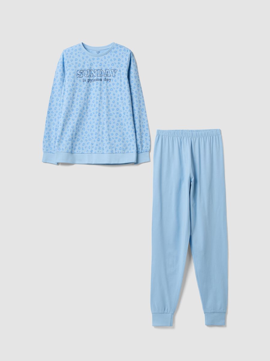 Pigiama azzurro in puro cotone organico con fantasia animalier_0