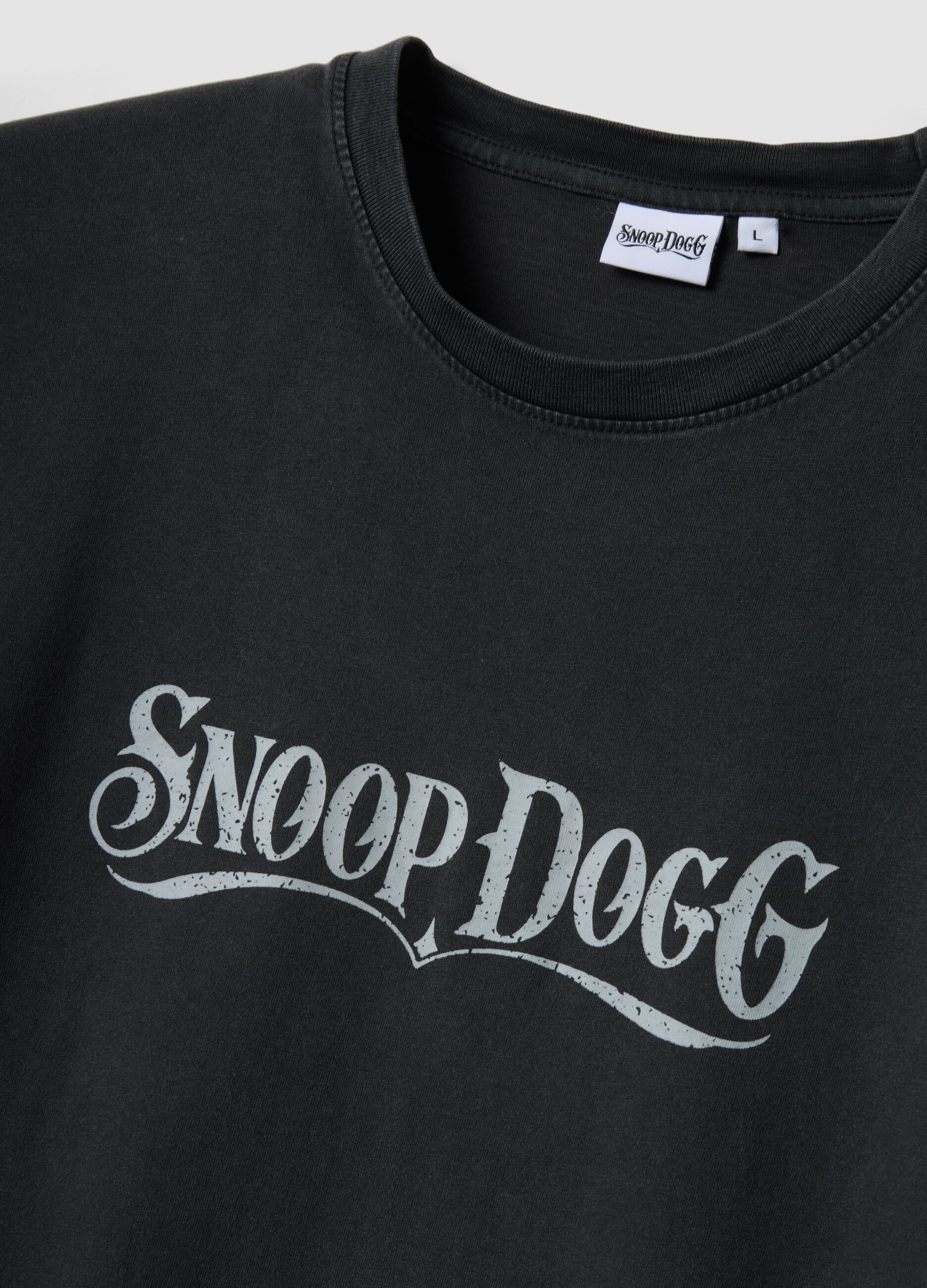 Schwarzes Relaxed-Fit-T-Shirt aus reiner Baumwolle mit Snoop-Dogg-Schriftzug