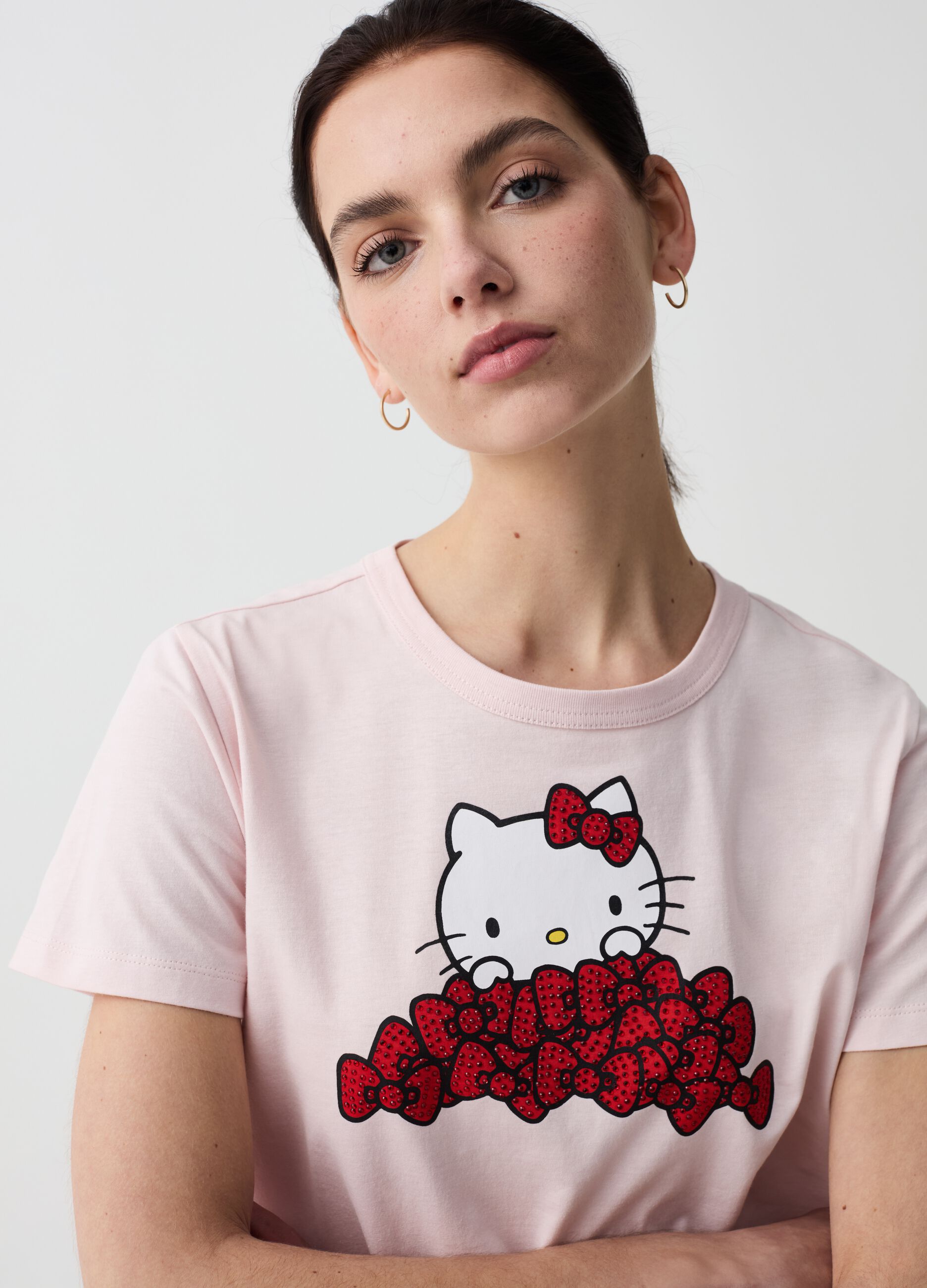 T-shirt with Hello Kitty print and diamantés