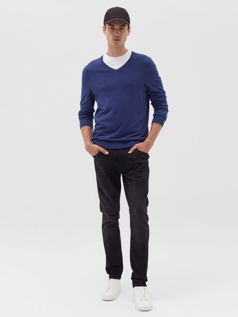 V-neck pullover_1