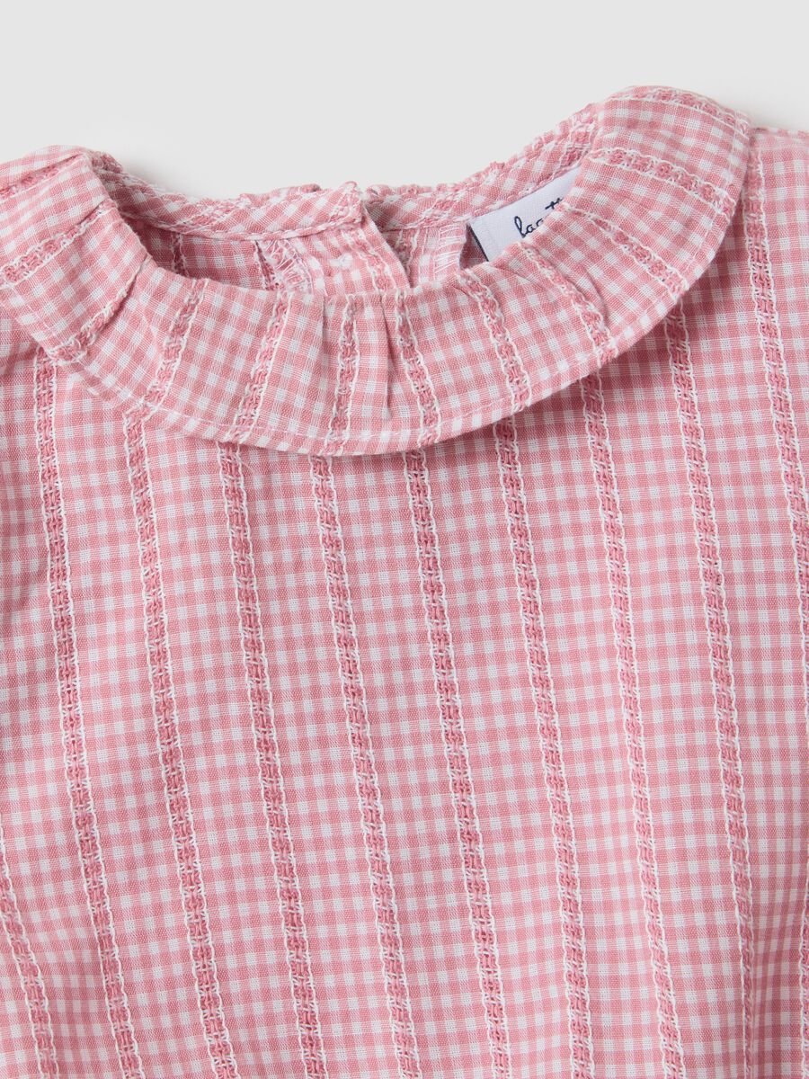 Multicoloured check cotton bodysuit for baby girls with ruffle collar_2