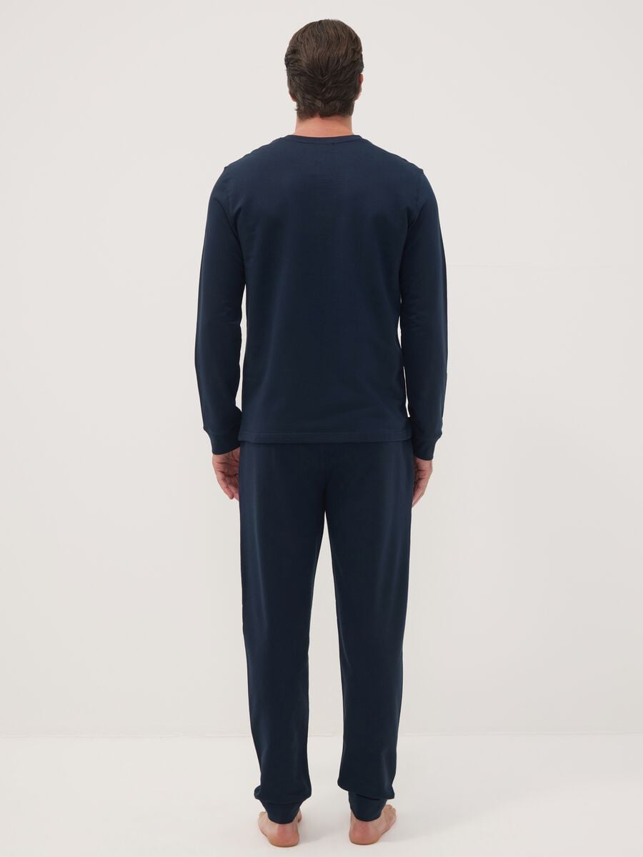 Pigiama blu in puro cotone con scollo serafino_3