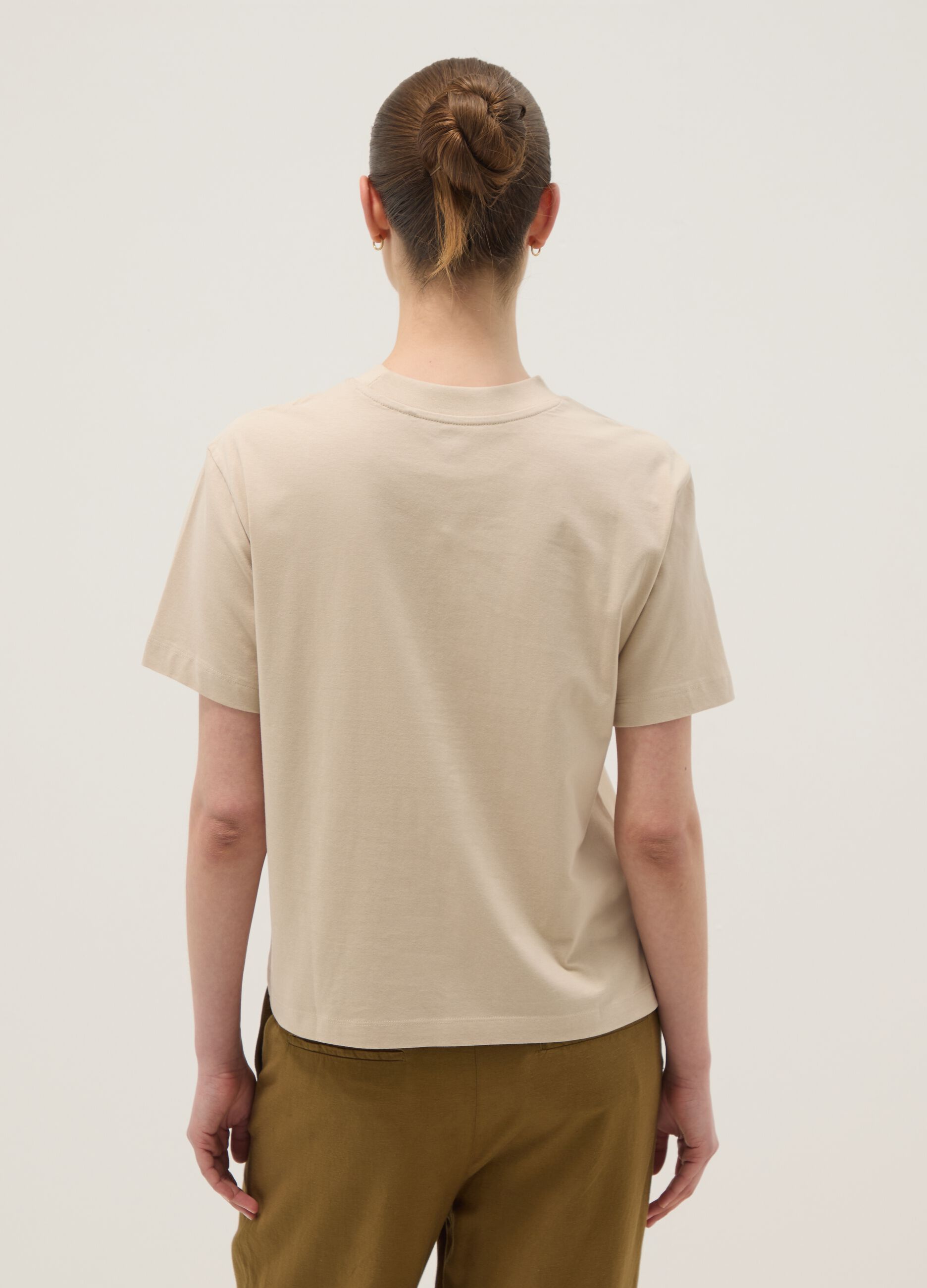 Beiges T-Shirt aus reiner Baumwolle in Regular Fit