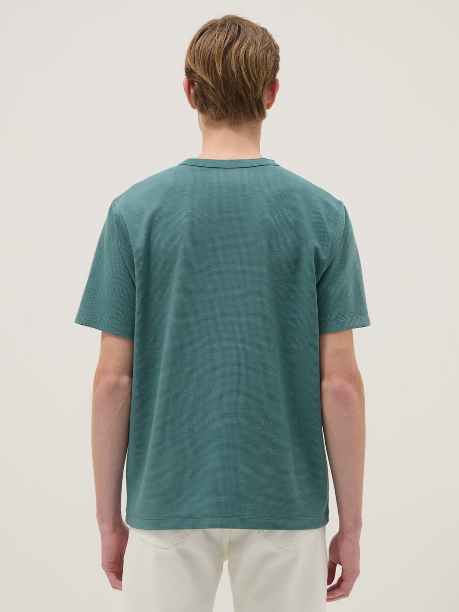 Green short-sleeve regular fit T-shirt with seraphim neck_2