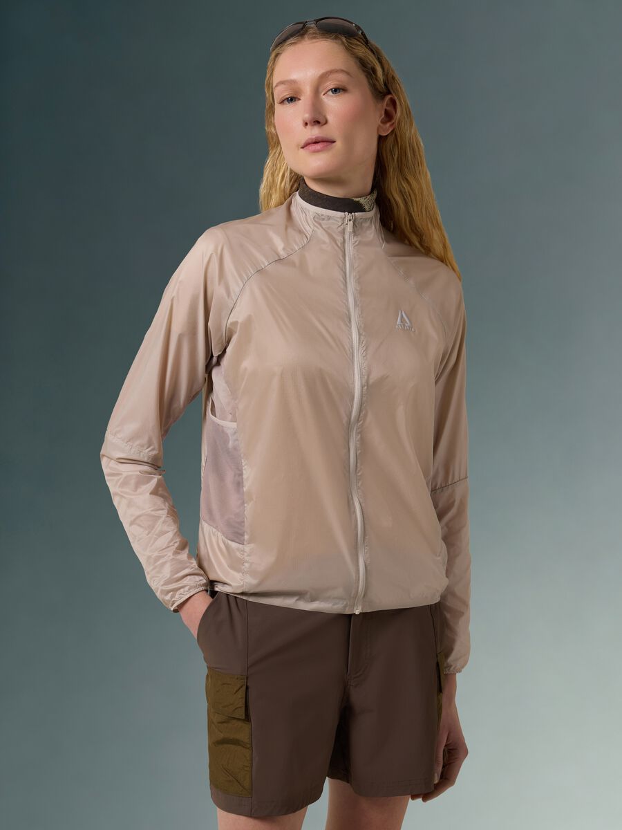 Extralight Windjacke ALTAVIA MIT DEBORAH COMPAGNONI_1