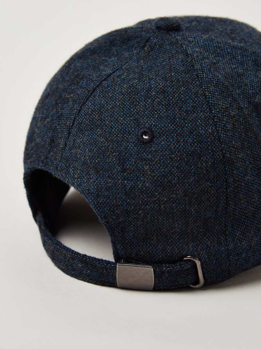 Baseball cap with dotted weave_2