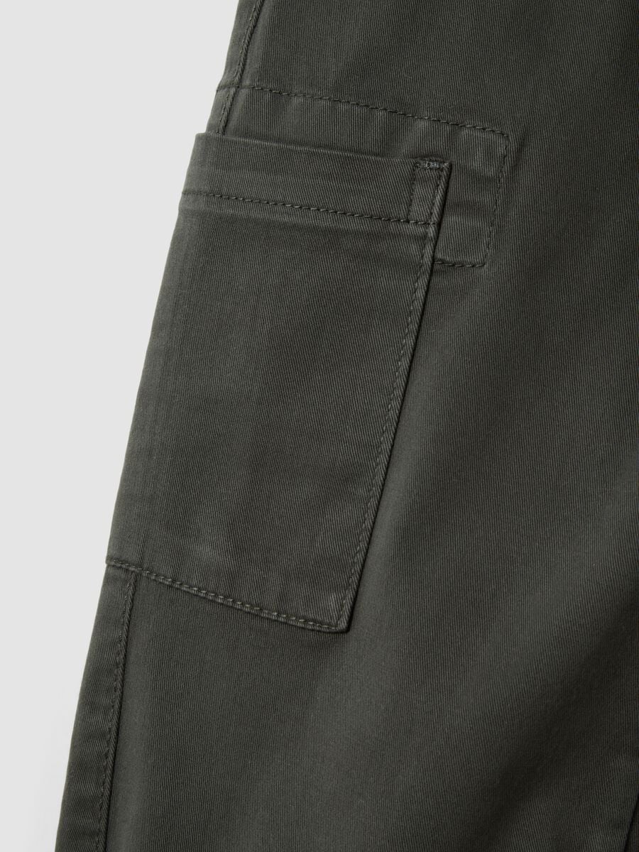 Grey stretch-cotton joggers with cargo pockets_2