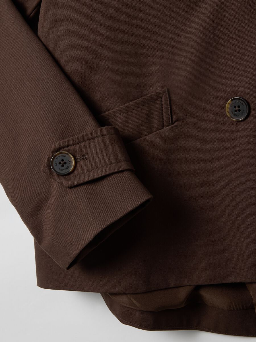 Casaco castanho de algod&atilde;o puro regular fit com bot&otilde;es_5