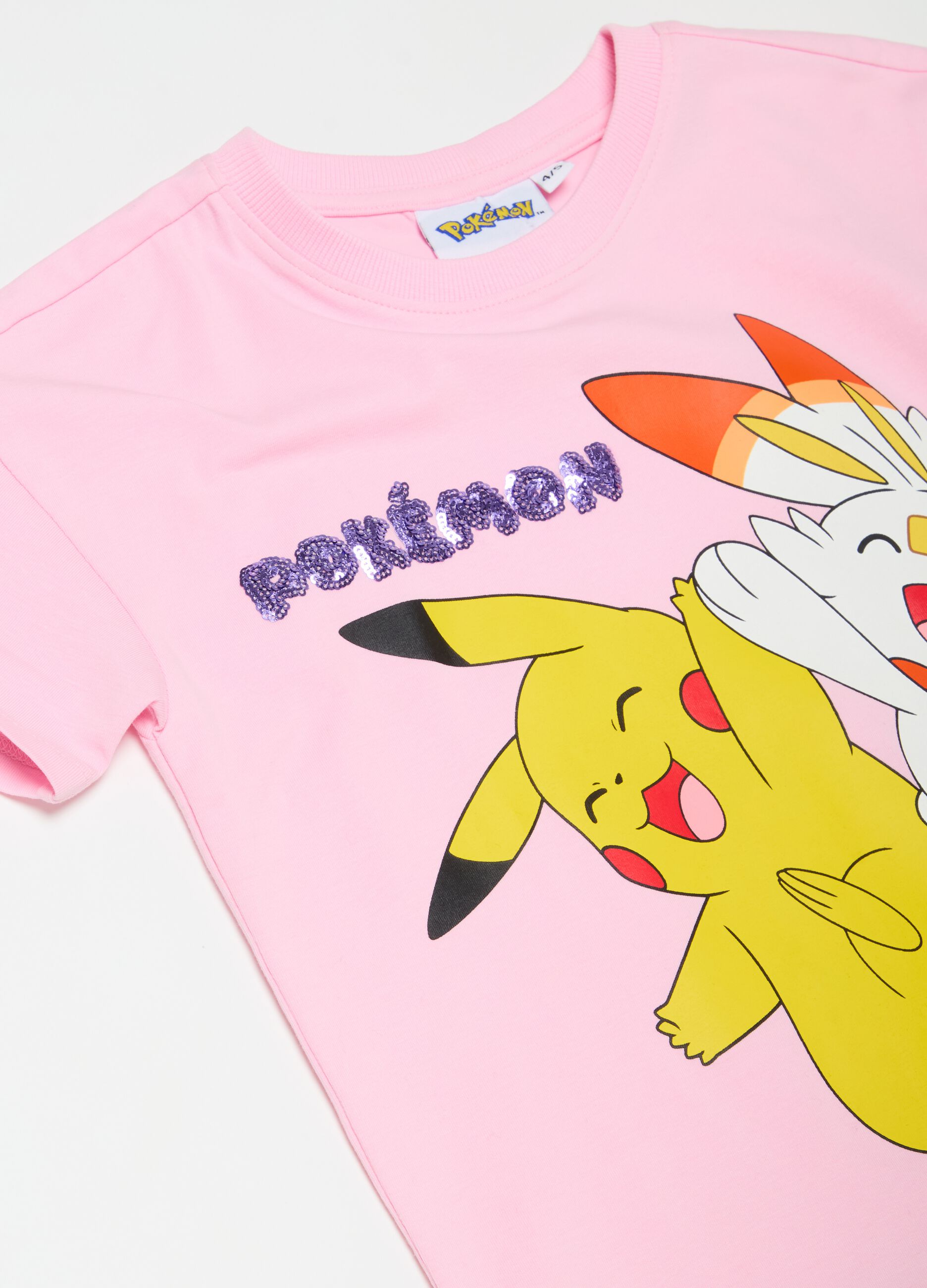 Camiseta corta estampado Pokémon con lentejuelas