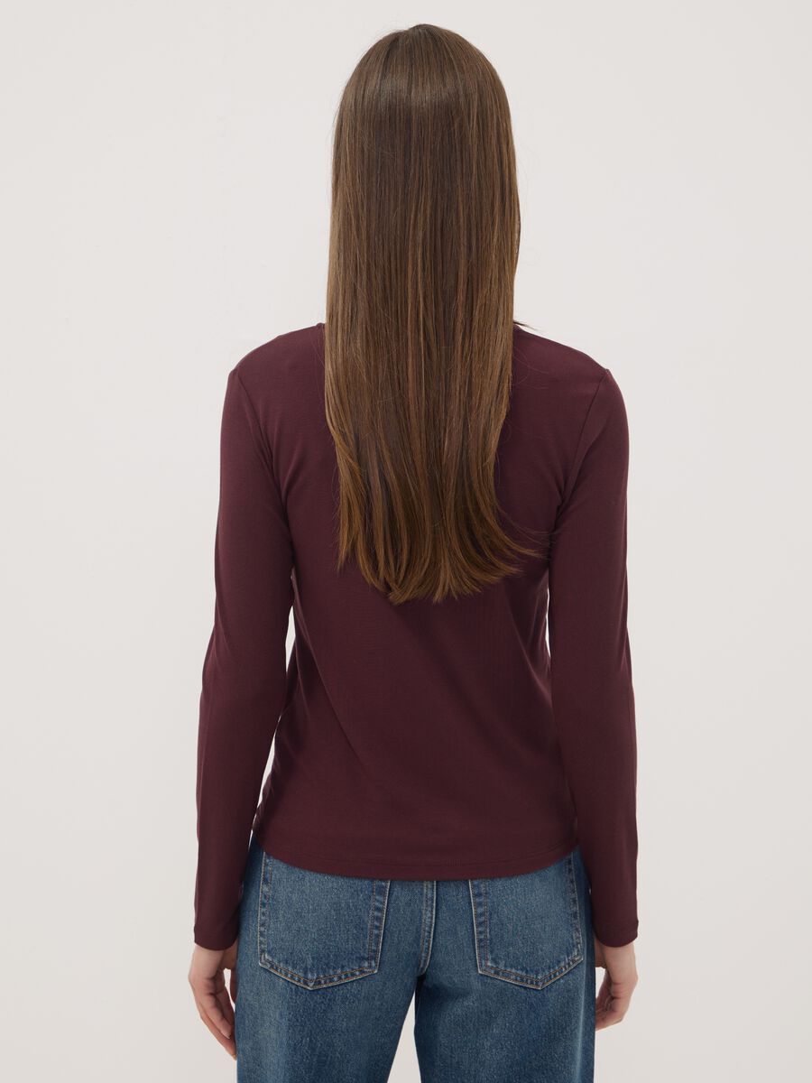 T-shirt viola girocollo in viscosa e lana elasticizzata regular fit_3