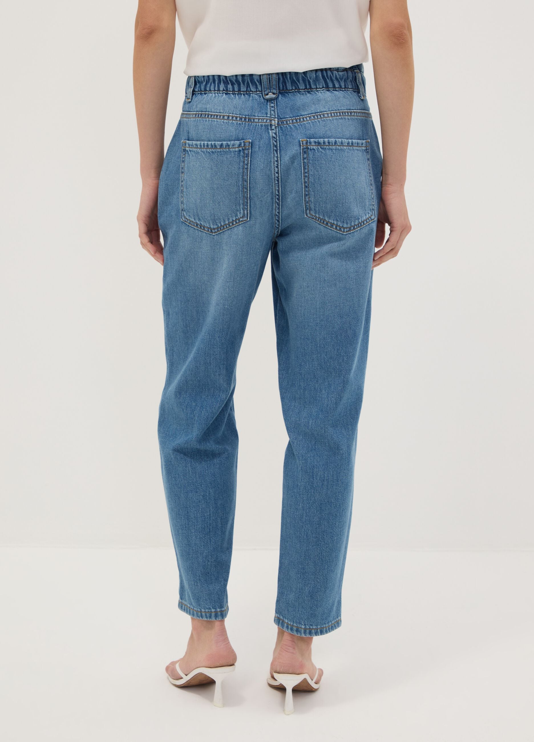 Jeans denim azzurri in puro cotone con vita paperbag baggy fit