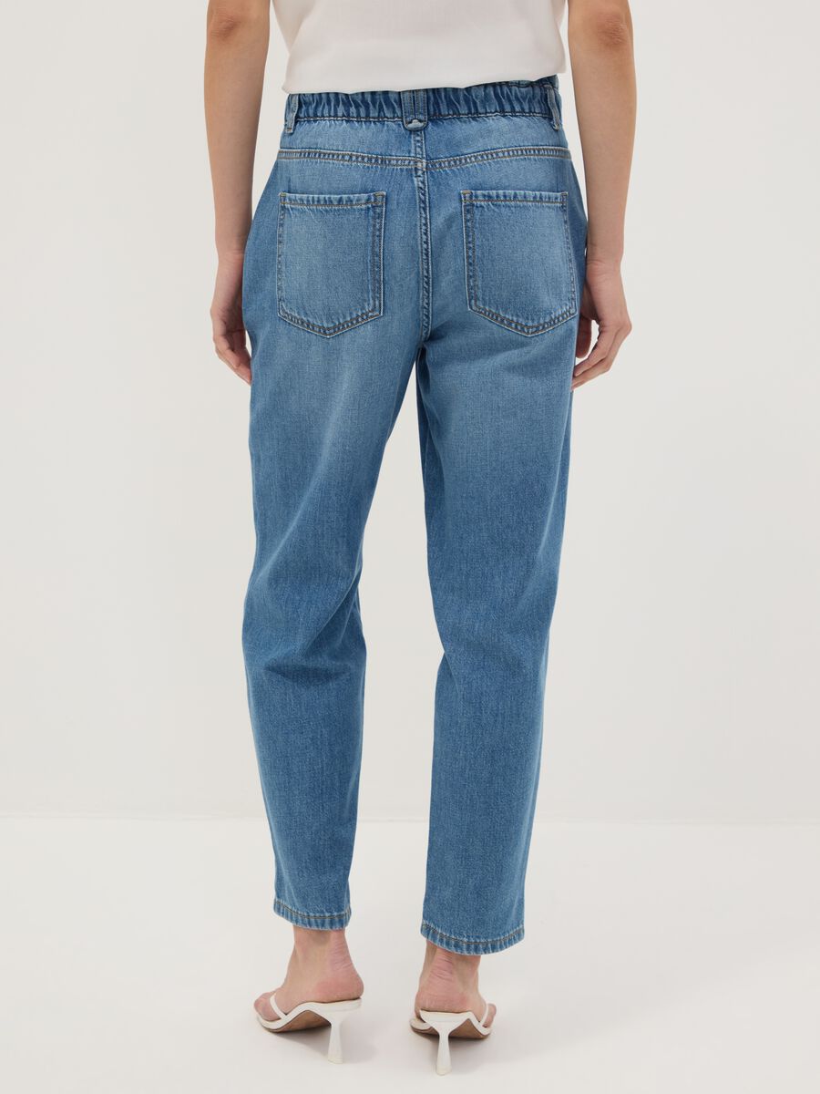 Jeans denim azzurri in puro cotone con vita paperbag baggy fit_2