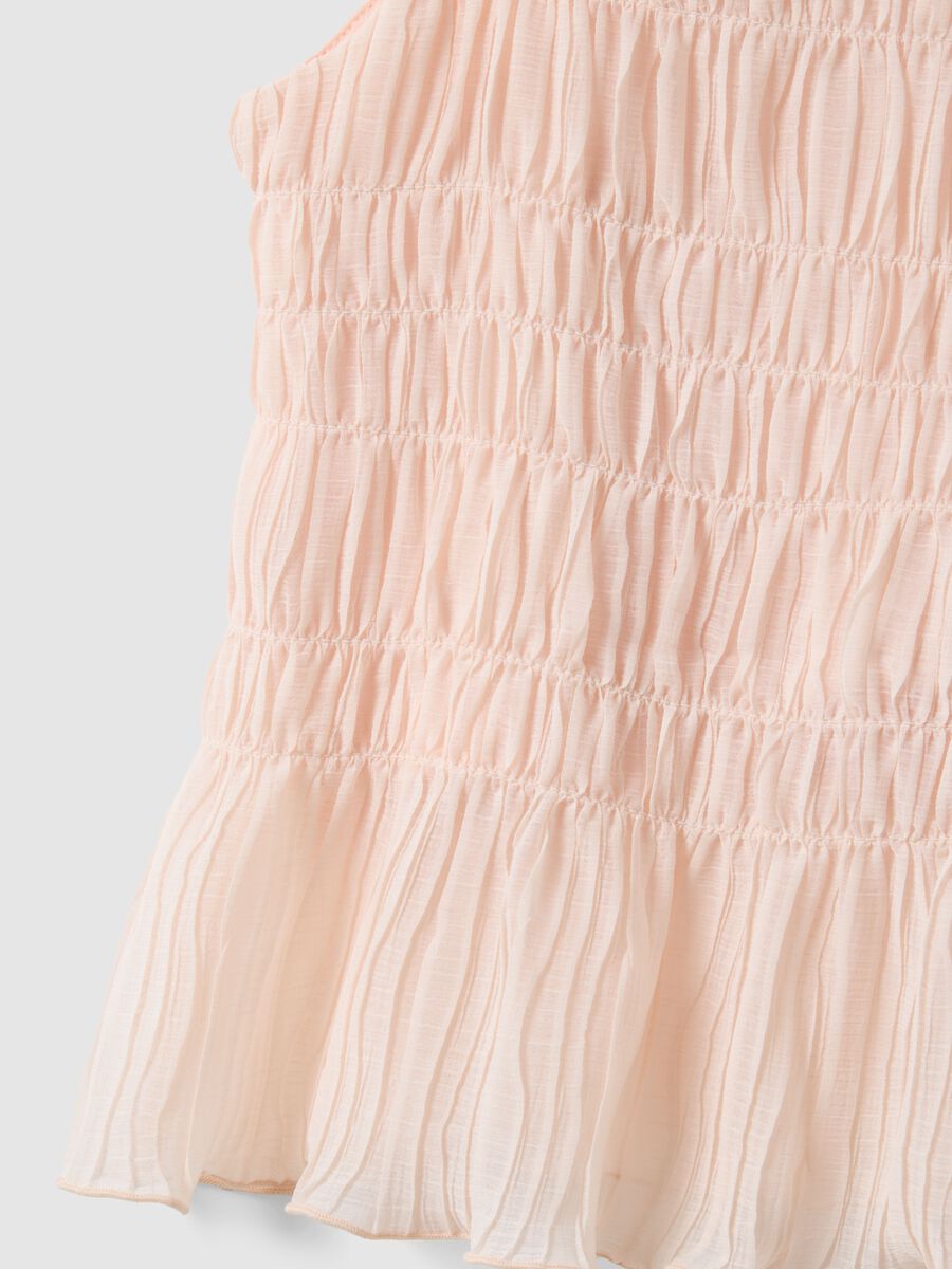 Girls' regular fit pink chiffon tank top with button loop closure_2