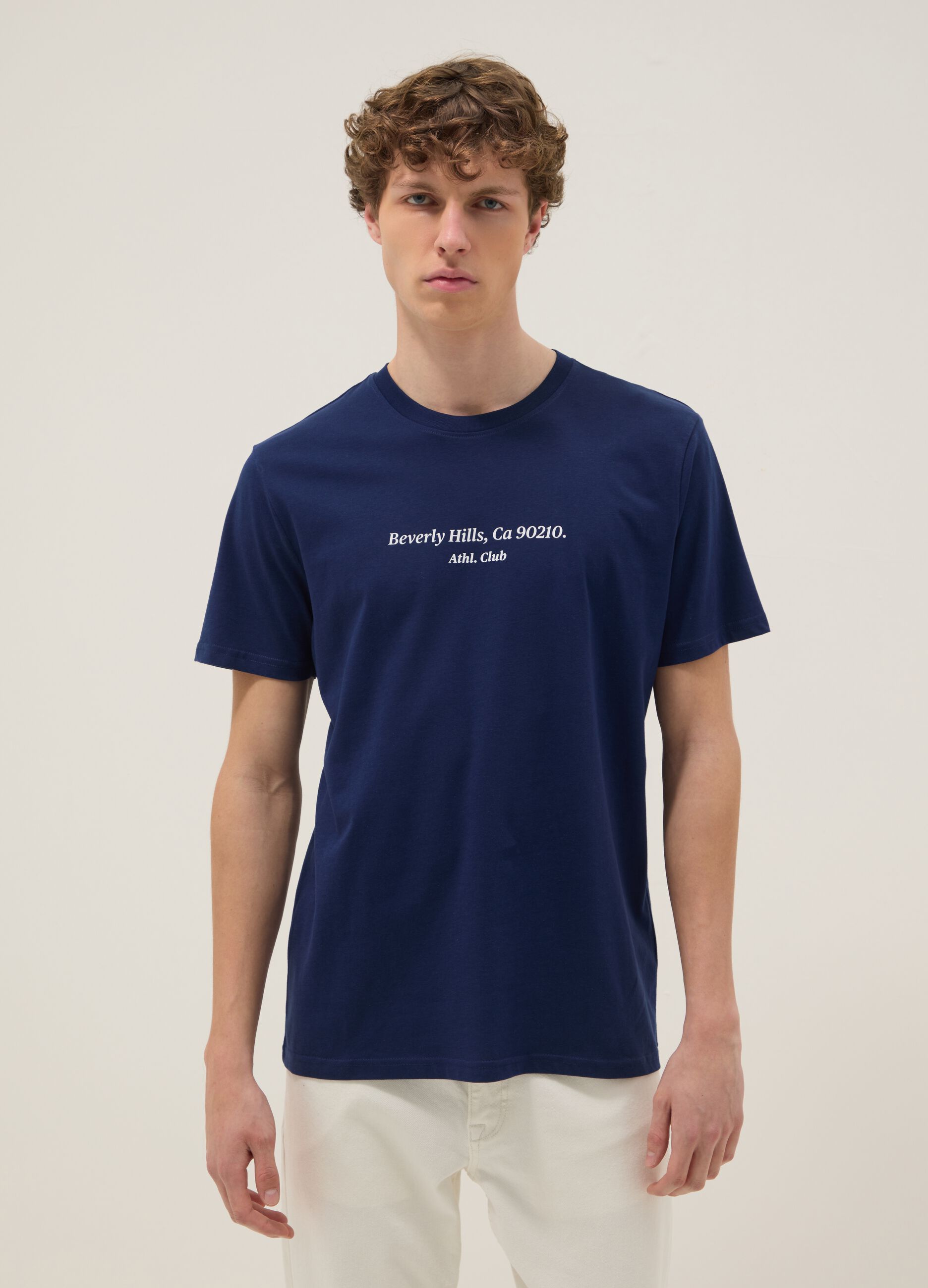 Blaues T-Shirt mit Schriftzug aus reiner Baumwolle, Regular Fit