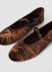 Brown ballerina flats with strap and floral embroidery_1