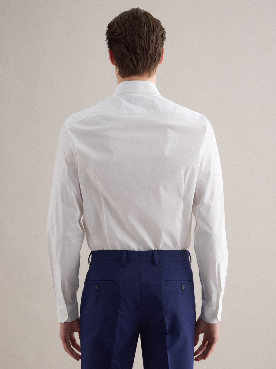 &Lambda;&epsilon;&upsilon;&kappa;ό slim fit &beta;&alpha;&mu;&beta;&alpha;&kappa;&epsilon;&rho;ό &pi;&omicron;&upsilon;&kappa;ά&mu;&iota;&sigma;&omicron; &mu;&epsilon; &epsilon;&lambda;&alpha;&sigma;&tau;&iota;&kappa;ό&tau;&eta;&tau;&alpha;_2