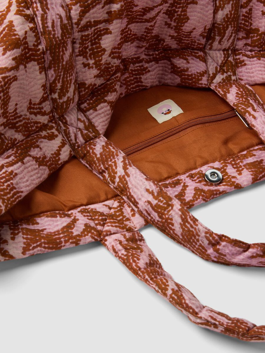Pink pure quilted cotton beach bag with floral print_2
